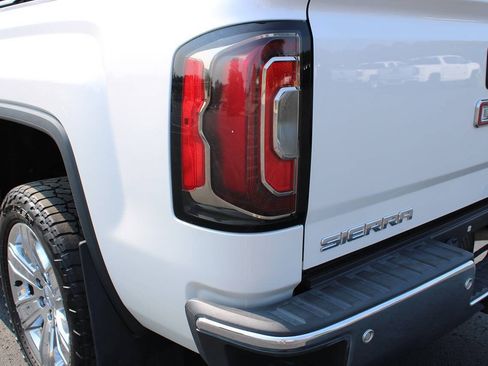 Used 2017 GMC Sierra 1500 SLT AWD/4WD image 20