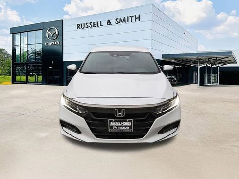 Used 2019 Honda Accord Sport image 2