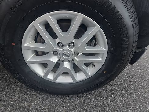 Used 2018 Nissan Frontier SV AWD/4WD image 34