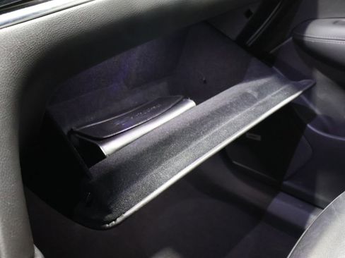 Used 2021 Cadillac XT6 Premium Luxury image 33