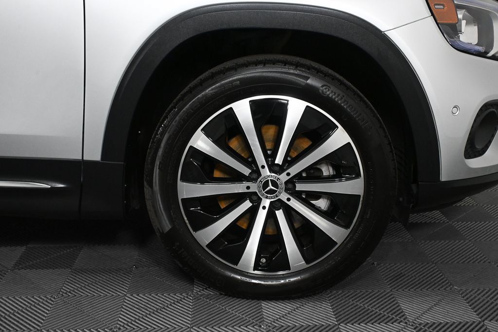 Certified 2023 Mercedes-Benz GLB 250 4MATIC image 37
