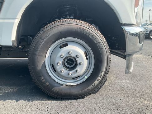 New 2026 Ford F350 XL AWD/4WD image 10