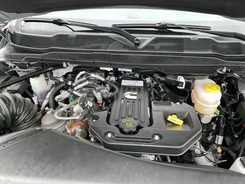 Used 2026 RAM 2500 Laramie AWD/4WD image 25