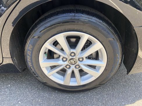 Used 2025 Toyota Camry LE image 16