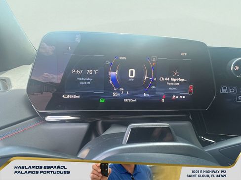 Certified 2025 Chevrolet Silverado EV RST AWD/4WD image 18