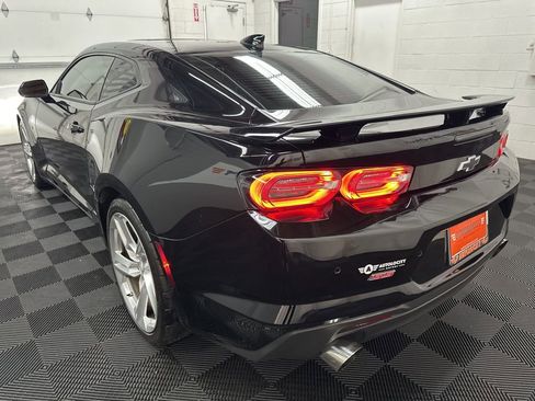Used 2019 Chevrolet Camaro SS RWD image 8