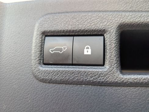 Used 2018 Lexus NX 300h AWD image 15