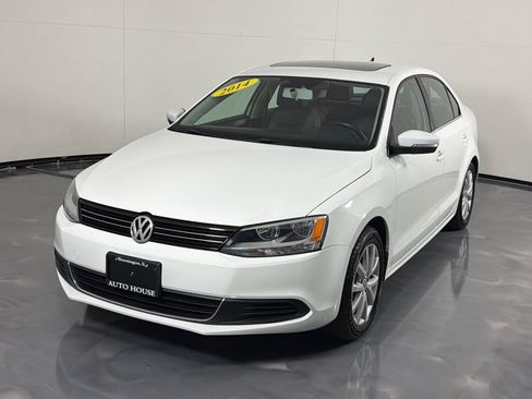 Used 2014 Volkswagen Jetta SE FWD image 10