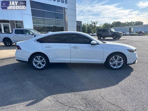 Used 2023 Honda Accord LX image 7