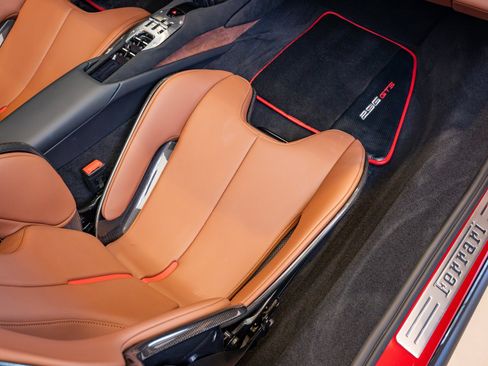 Used 2025 Ferrari 296 GTS image 20