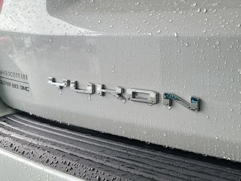 Used 2025 GMC Yukon Denali Ultimate AWD/4WD image 30