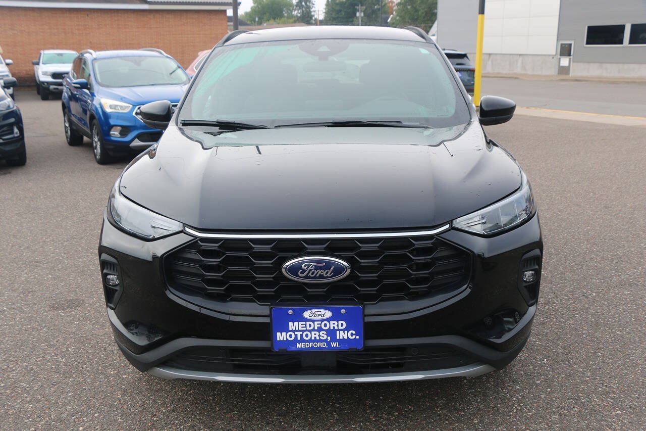 Used 2025 Ford Escape ST-Line Select AWD/4WD image 10