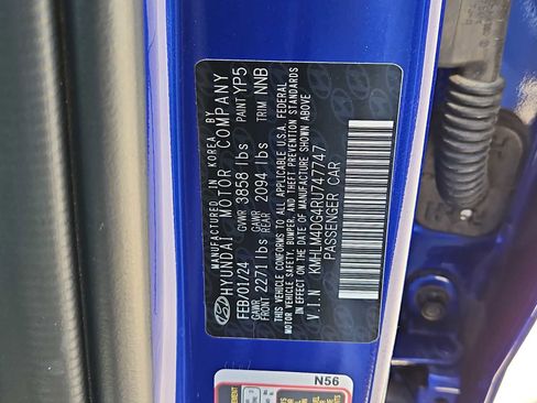 Used 2024 Hyundai Elantra SEL image 35