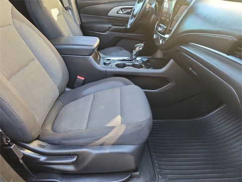 Certified 2023 Chevrolet Traverse LT image 26