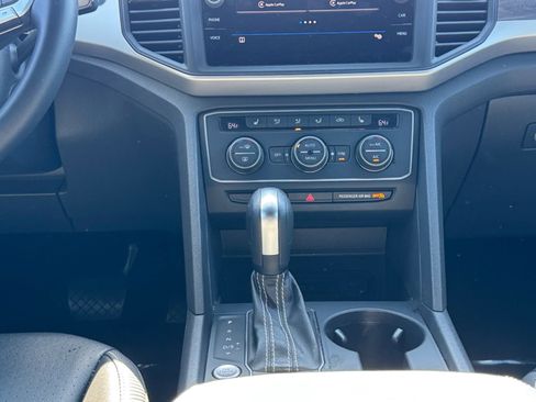 Used 2021 Volkswagen Atlas Cross Sport SE image 15