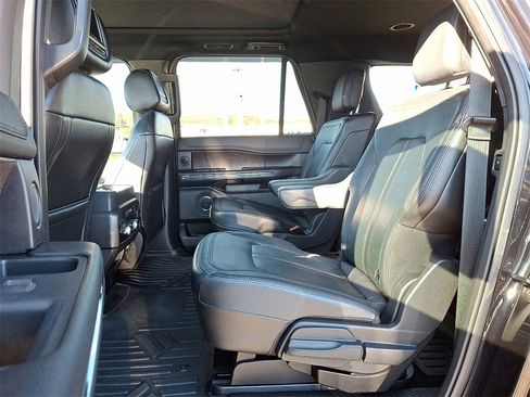 Used 2019 Ford Expedition Max Limited w/ Special Edition Package image 10