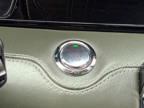 Used 2022 Lincoln Navigator Black Label image 28