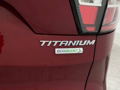 Used 2017 Ford Escape Titanium image 41