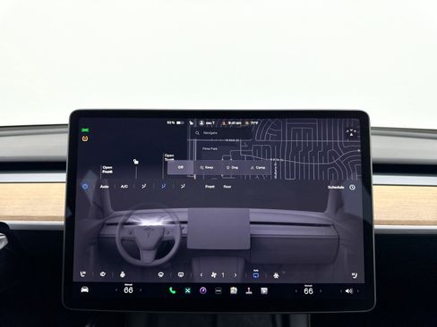 Used 2024 Tesla Model Y Performance image 25