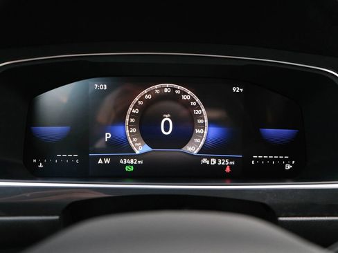 Used 2023 Volkswagen Tiguan SE image 36