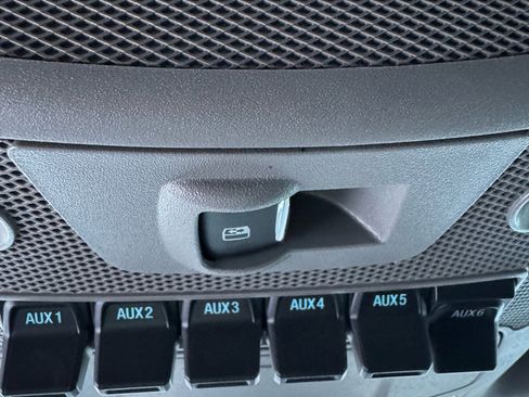 Used 2020 Ford F350 Lariat w/ Lariat Ultimate Package image 18