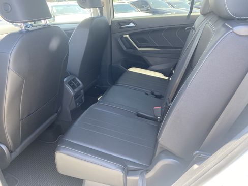 Used 2023 Volkswagen Tiguan SE FWD image 15