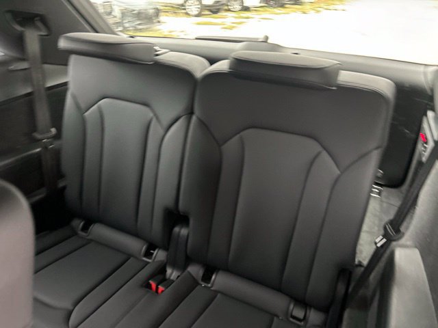 Used 2025 Audi Q7 3.0T Premium Plus AWD/4WD image 7