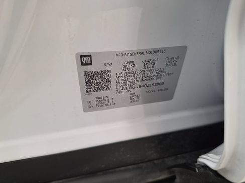 Used 2024 Chevrolet Traverse LT FWD image 37