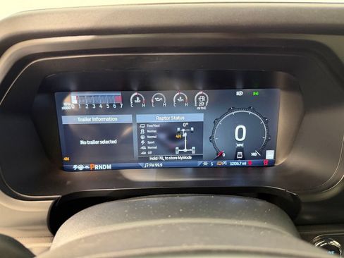 Used 2025 Ford F150 Raptor AWD/4WD image 22