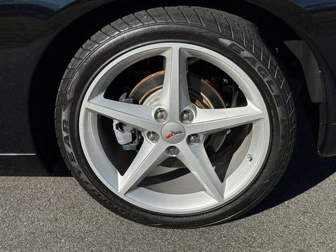 Used 2013 Chevrolet Corvette image 23