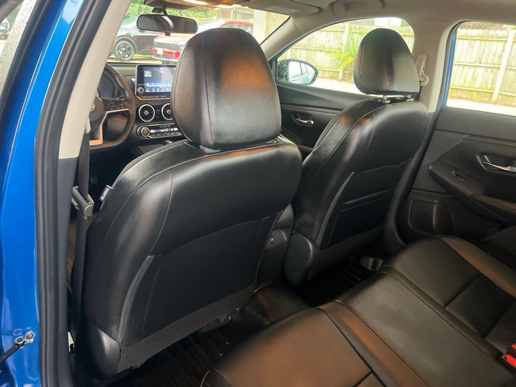 Certified 2023 Nissan Sentra SR w/ SR Premium Package FWD image 11