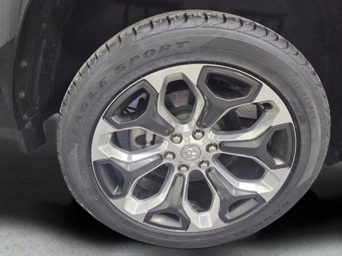 Used 2023 RAM 1500 Limited w/ Body Color Bumper Group image 37