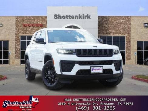 New 2026 Jeep Grand Cherokee Altitude AWD/4WD image 1