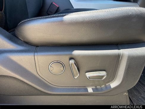 Used 2017 Ford F150 Lariat AWD/4WD image 34