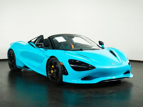 Used 2024 McLaren 750S Spider image 41