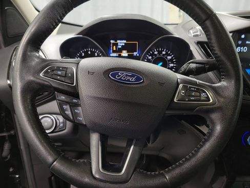 Used 2017 Ford Escape Titanium image 20