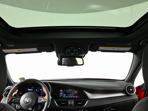 New 2025 Alfa Romeo Giulia w/ Driving Assist Package image 22