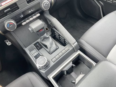 Certified 2025 Toyota Tacoma TRD Sport AWD/4WD image 21