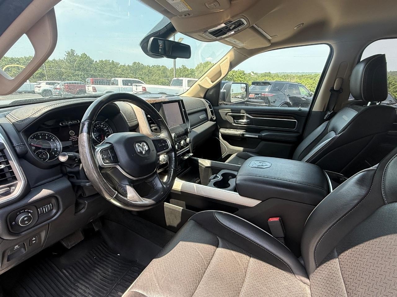 Used 2020 RAM 1500 Laramie AWD/4WD image 5