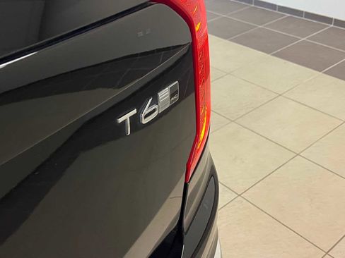 Used 2017 Volvo XC90 T6 Inscription w/ Vision Package image 6