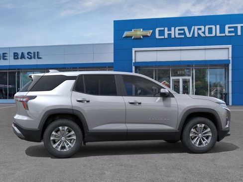 New 2026 Chevrolet Equinox LT w/ LPO, Floor Liner Package FWD image 5