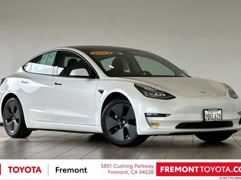 Used 2022 Tesla Model 3 Long Range image 1