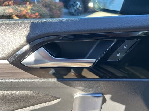 Used 2024 Volkswagen Jetta SEL FWD image 20