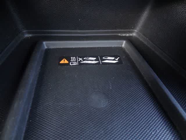 Used 2023 Chevrolet Traverse LT w/ LT Premium Package AWD/4WD image 39