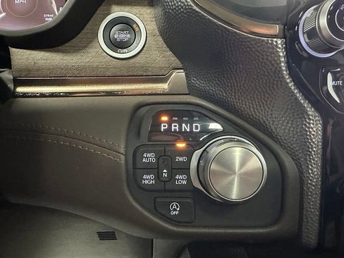 Used 2026 RAM 1500 Limited AWD/4WD image 22