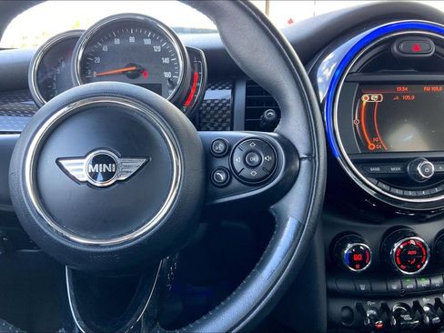 Used 2018 MINI Cooper S FWD image 18