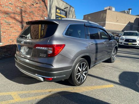 Used 2021 Honda Pilot Touring image 3