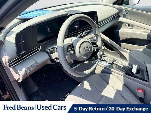 Certified 2026 Hyundai Elantra SE FWD image 13