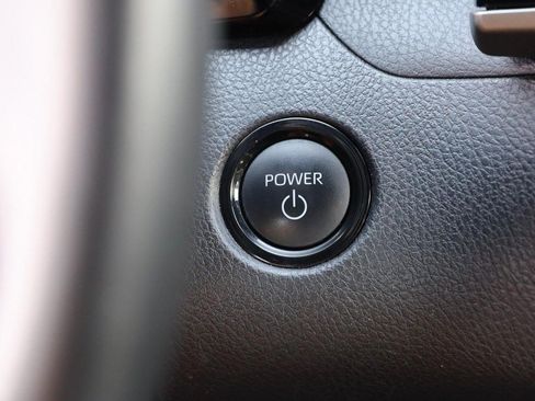 Used 2025 Toyota Camry SE FWD image 15