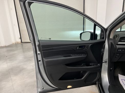 Used 2025 Honda Odyssey EX-L image 14